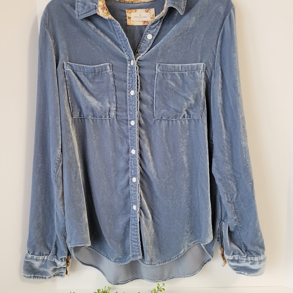 Thread and Supply blue velvet, floral button up shirt, women's size medium - Picture 5 of 13